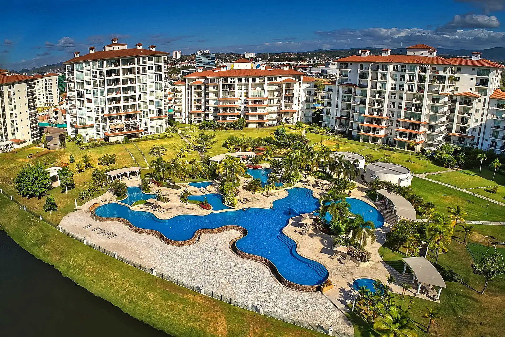 Apartamentos de lujo: oportunidad en Panamá para inversores de Paraguay